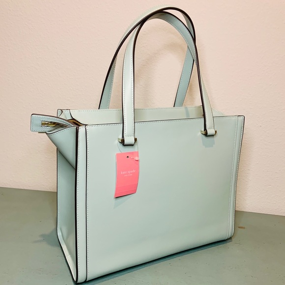 ♠️ NEW WITH TAGS ♠️ KATE SPADE REGATTA COURT - Picture 4 of 8